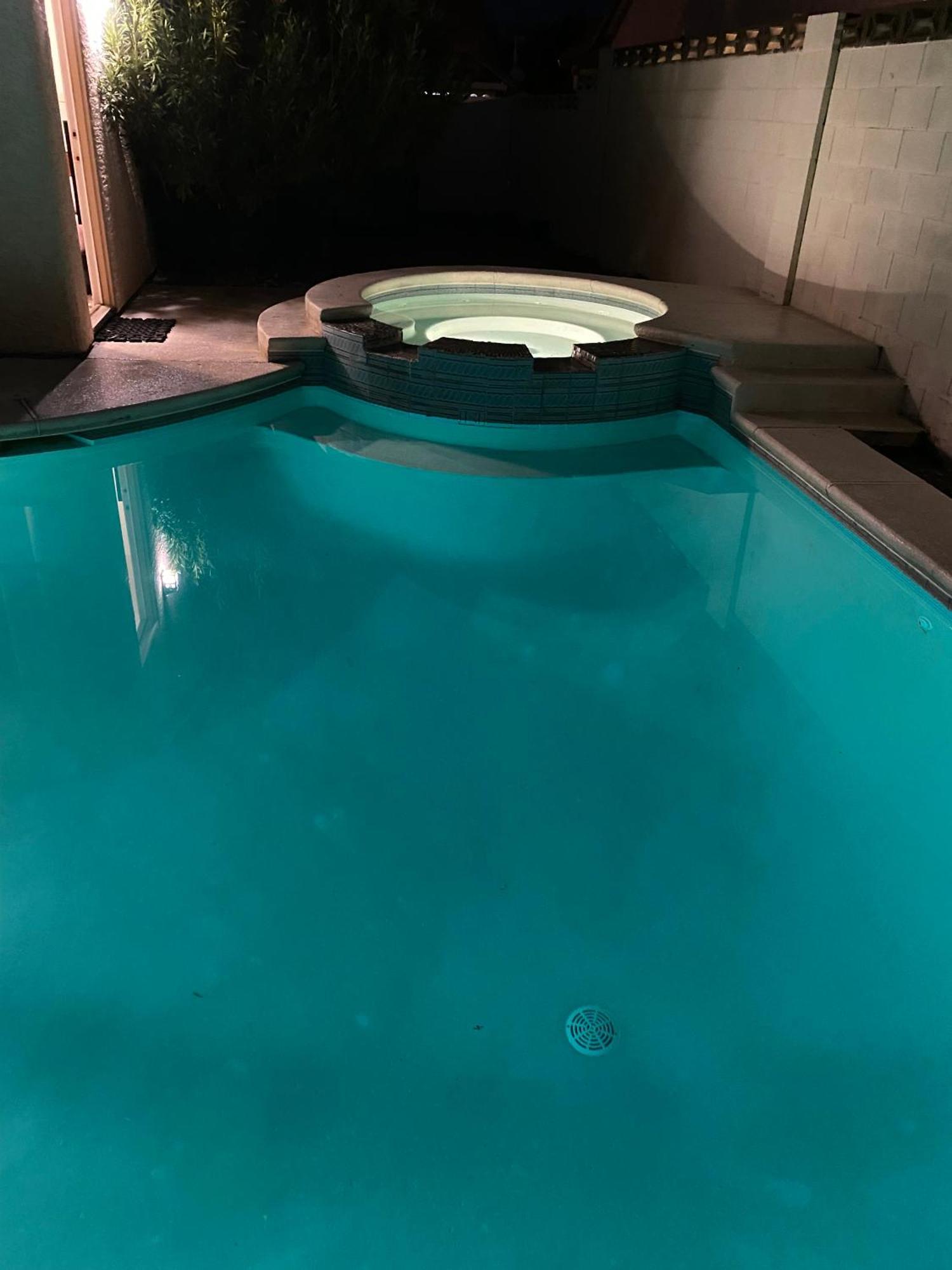 Luxury 1900 Sq Ft House Huge 46 Ft Pool & Hot Spa Las Vegas Exterior foto